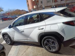 
										Hyundai Tucson 160CV full									