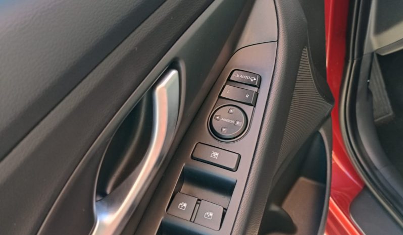 
								Hyundai i30 KLASS SLX full									