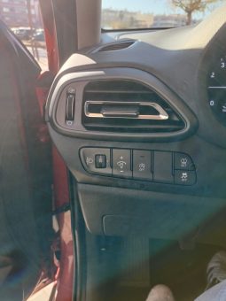 
										Hyundai i30 KLASS SLX full									