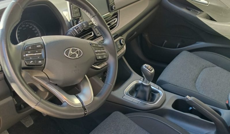 
								Hyundai i30 KLASS SLX full									