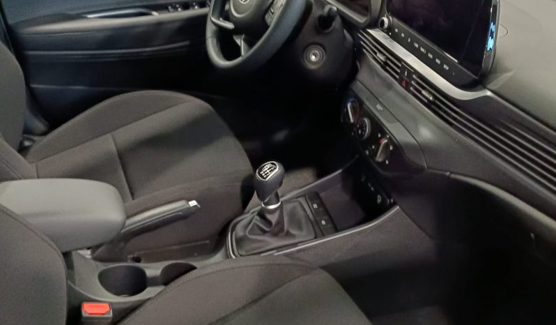 
								Hyundai i20 klass full									