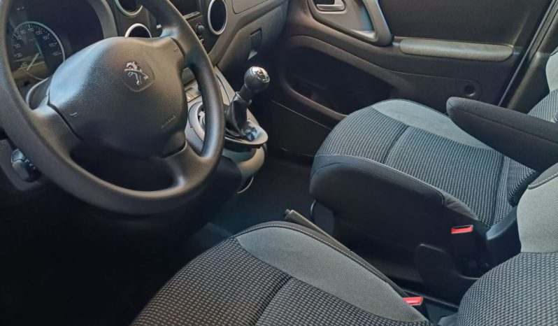 
								Peugeot Partner 2015 full									