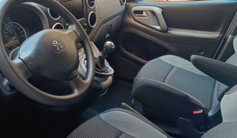 
								Peugeot Partner 2015 full									