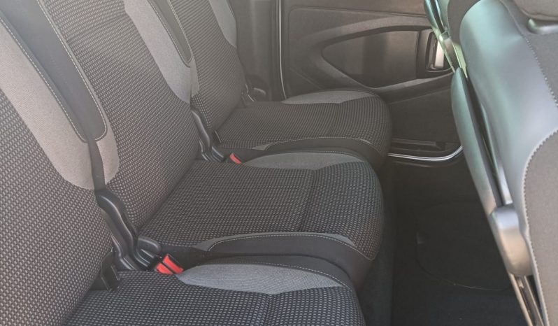 
								Peugeot Partner 2015 full									