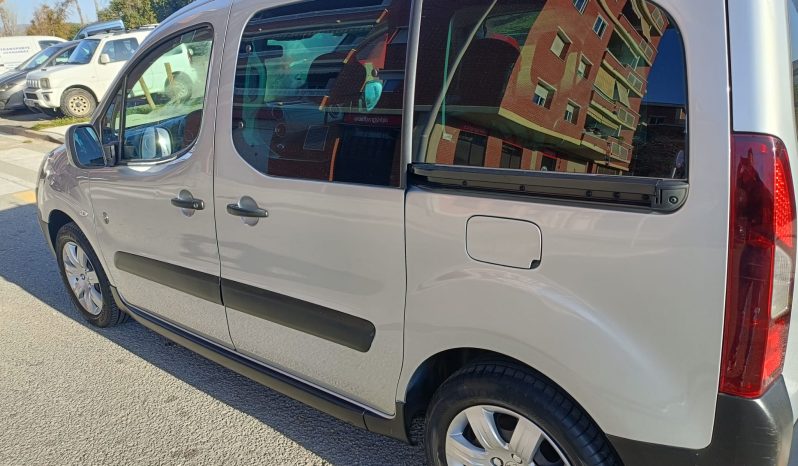 
								Peugeot Partner 2015 full									