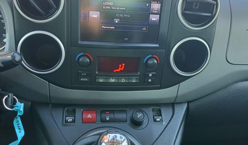 
								Peugeot Partner 2015 full									