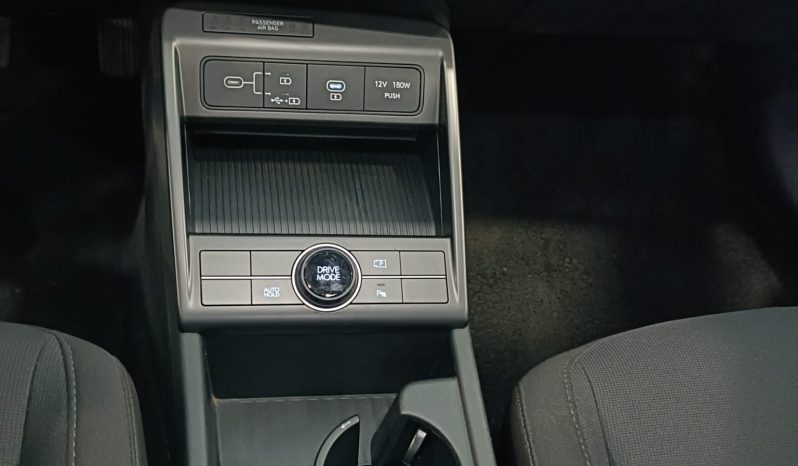 
								Hyundai Kona Hybrid MAXX full									